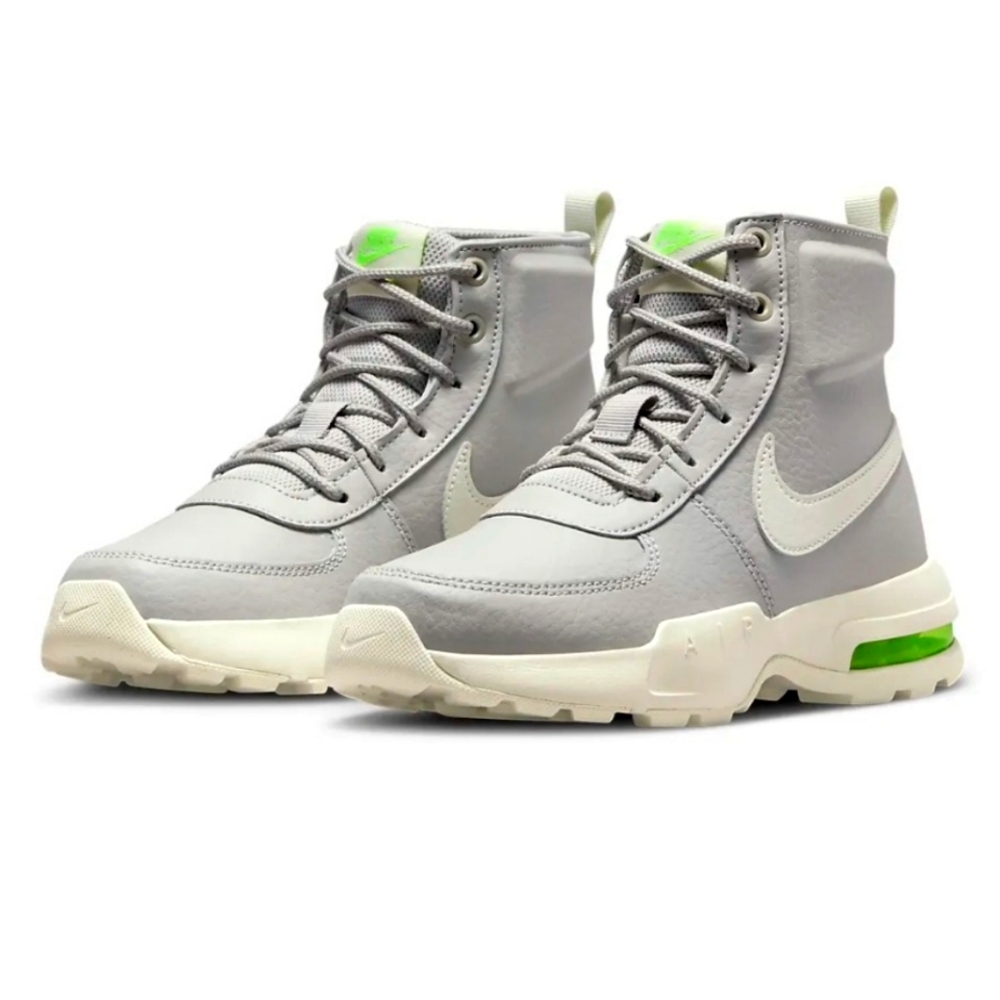 Nike Air Max Goaterra 2.0Big Kids' Shoes Size 6Y, NEW, Without Box.